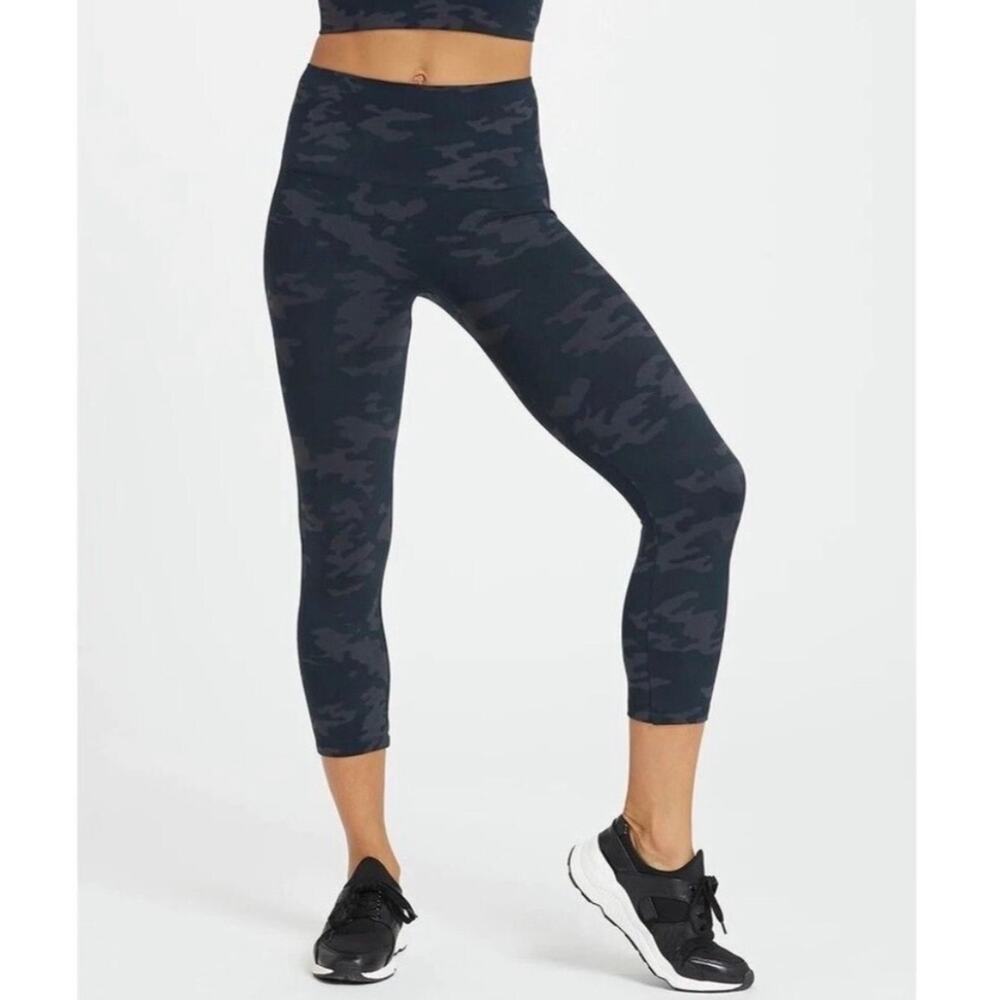 Spanx Look At Me Know Camo Black Cropped Waist Control Athleisure Leggings 2X